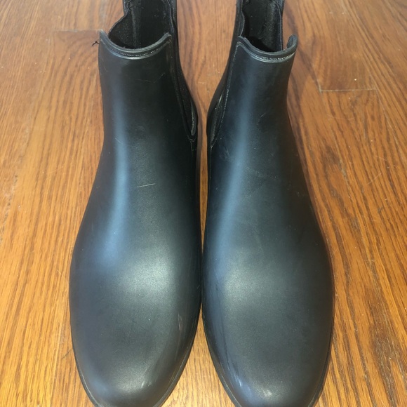 Waterproof Black Rain Boots Size 9 - Picture 2 of 5